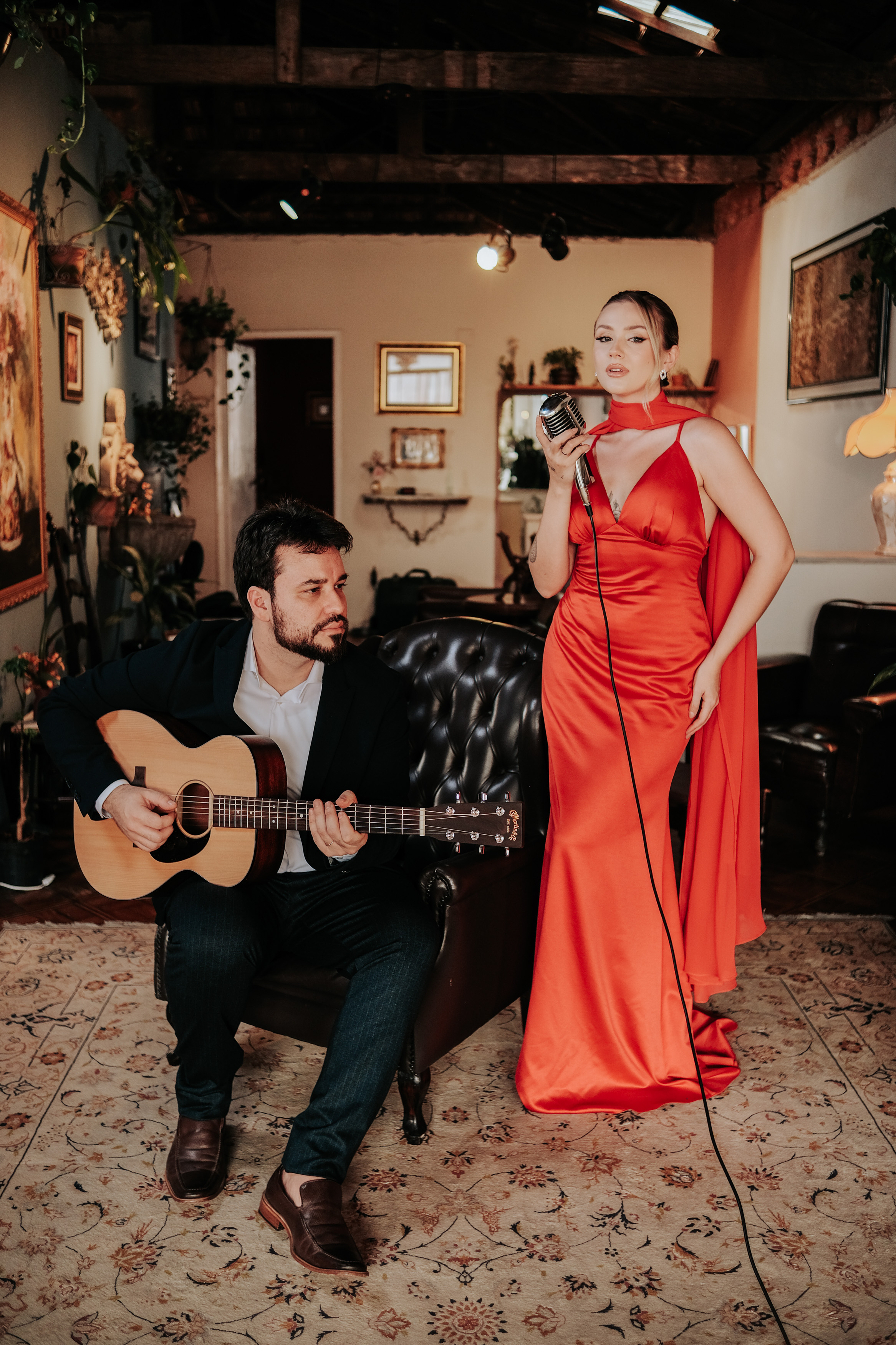 Cadenza Duo tocando voz e violão